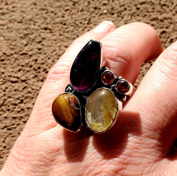 New Amethyst, Golden Rutile, Tiger Eye and Garnet 925 Silver Ring. - Picture 2 of 15